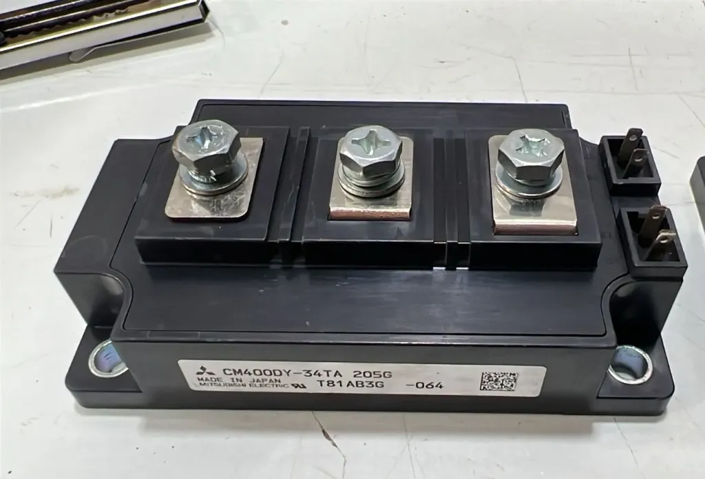 [VE0001527A] CM400DY-34TA (S)